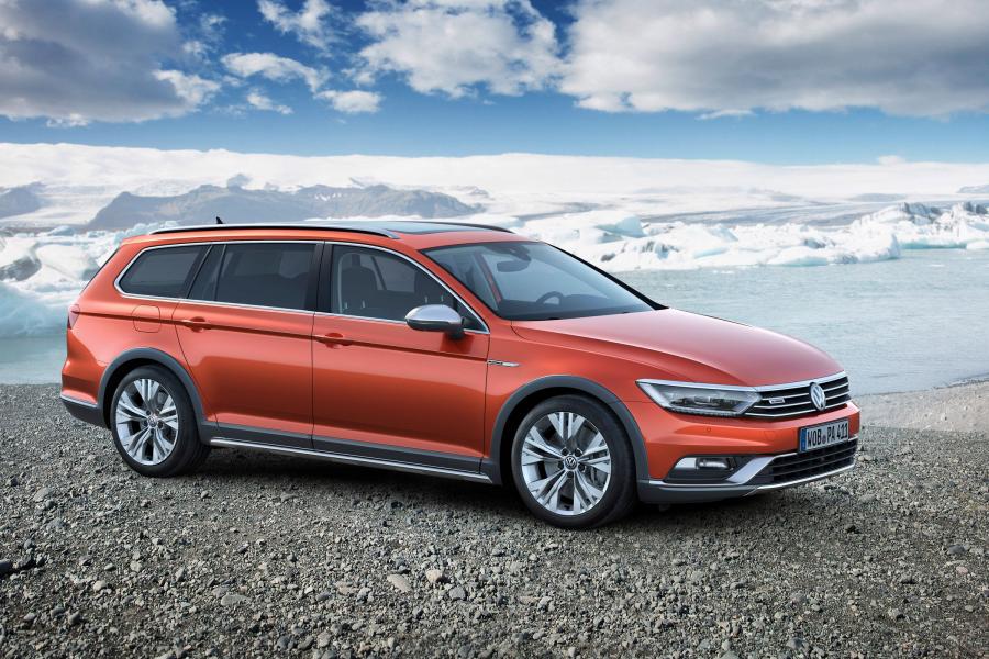  Volkswagen Passat Alltrack 2015 года  (фото 3 из 21)